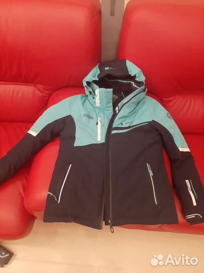 Куртка горнолыжная