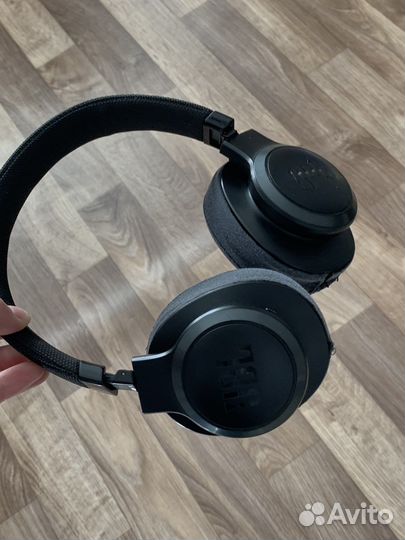 Беспроводные наушники jbl live 500 bt