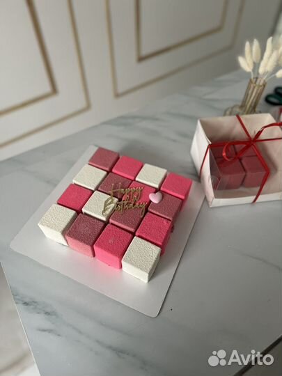 Муссовые торты,бисквитные торты,бомба торты