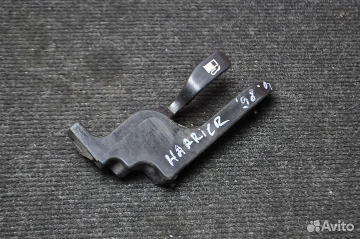 Ручка открывания бензобака toyota harrier ACU10