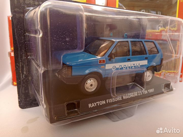 Модель автомобиля 1:43