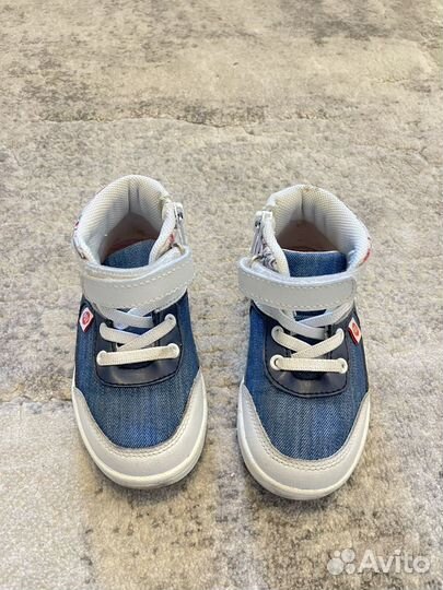 Ботинки для девочки 23