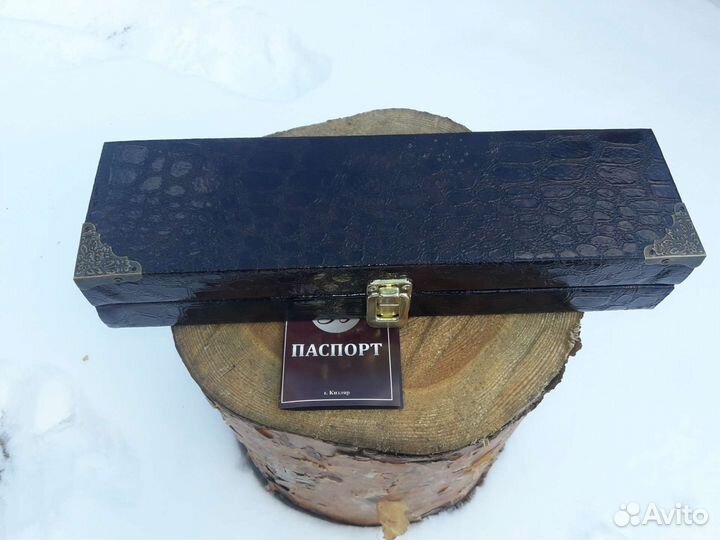 Нож из дамасской стали