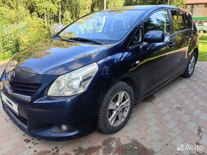 Toyota Verso 1.6 МТ, 2009, 320 000 км