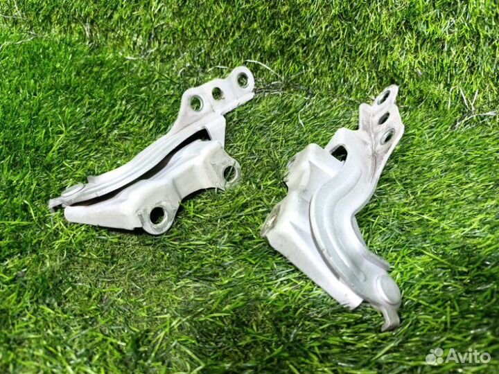 Петля капота Hyundai Veracruz EN D6EA 2008