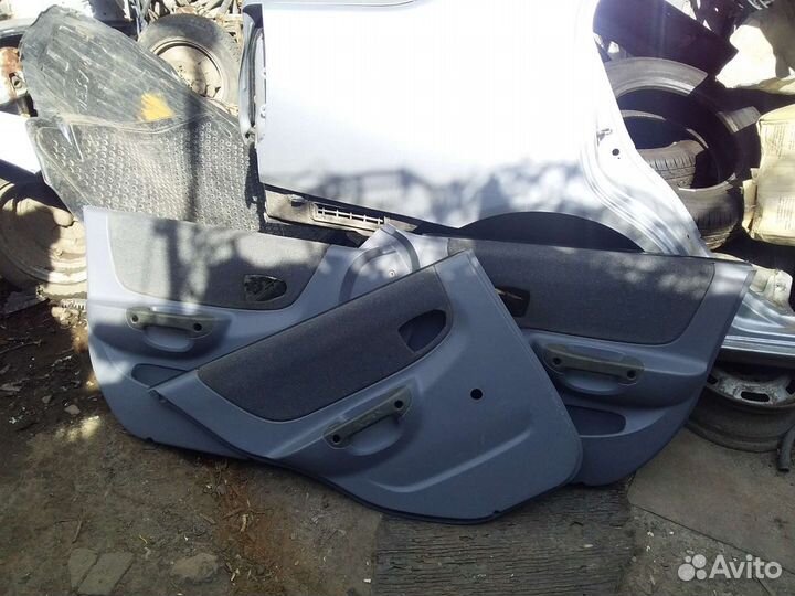 Hyundai accent обшивки дверей механические подьем