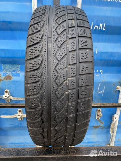 Yokohama AVS Winter V901 215/60 R16 99H