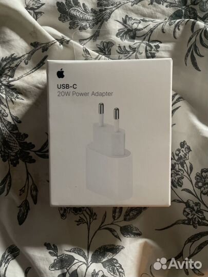 Продам блок оригальный USB C 20W