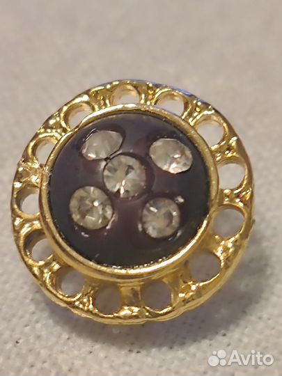 Пуговицы брендовые