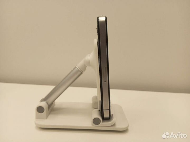 iPhone 4, 8 ГБ