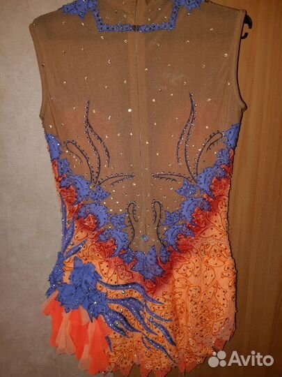 Купальник для худ.гимнастики без рукавов,одели 3 р