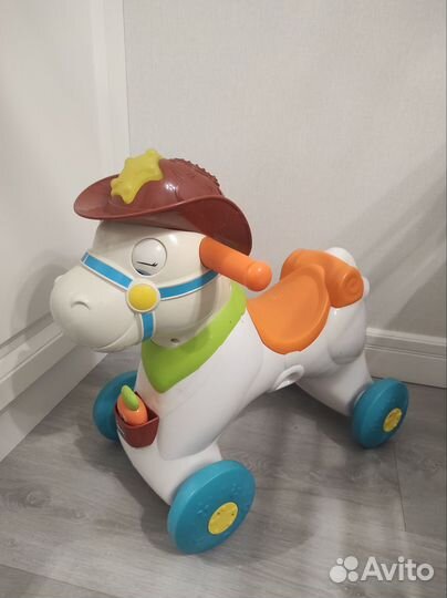 Лошадка качалка/каталка chicco