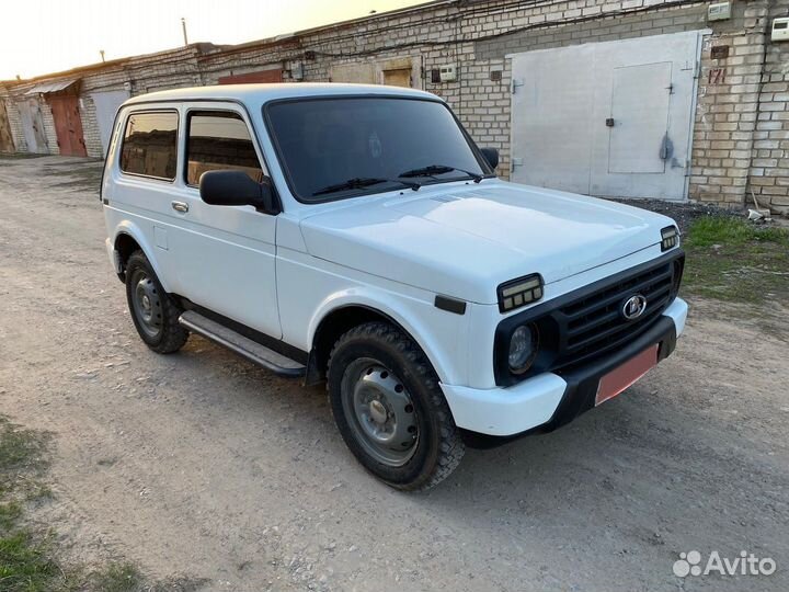 LADA 4x4 (Нива) 1.7 МТ, 2002, 200 000 км