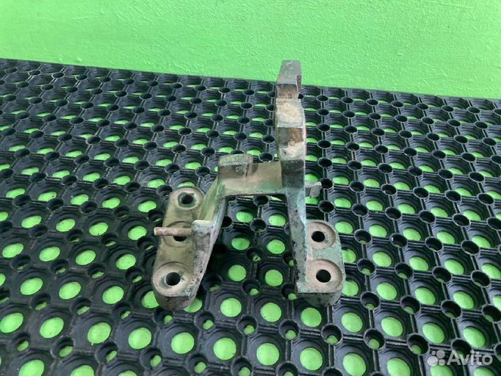 Кронштейн двигателя DAF XF105