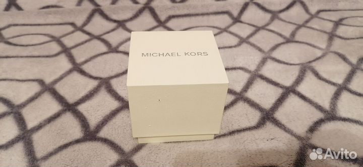 Часы Michael kors