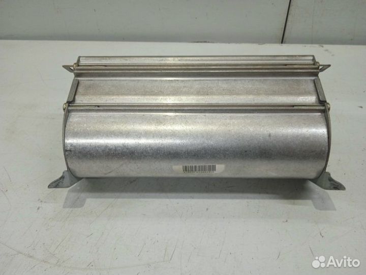 Подушка безопасности в торпедо Mercedes-Benz