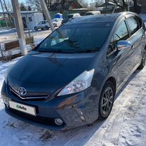 Toyota Prius Alpha 1.8 CVT, 2013, 163 000 км, с пробегом, цена 1 280 000 руб.