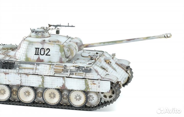 TS-046 1/35 German Medium Tank Sd.Kfz.171 Panther