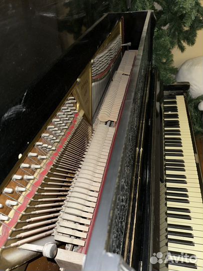 Пианино Красный октябрь бу