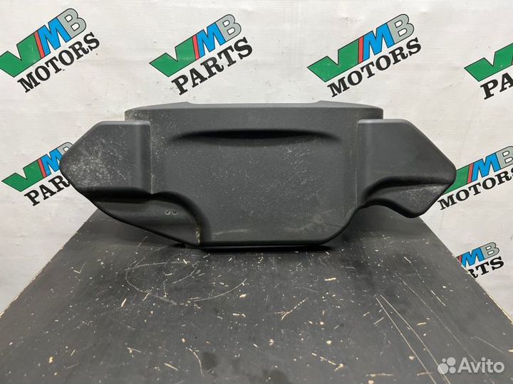 Декоративная крышка двигателя Audi A8 D4 4.2 FSI