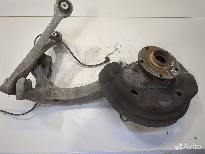 Ступица (кулак, цапфа) Audi A8 (D3), 2007