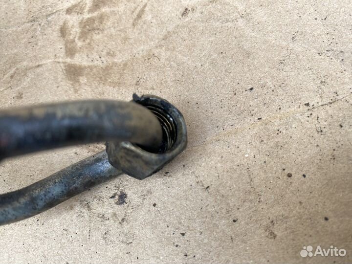 Трубка гур Mercedes 124 3.0