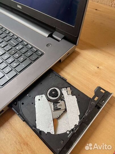 Ноутбук Dell inspirion 5758