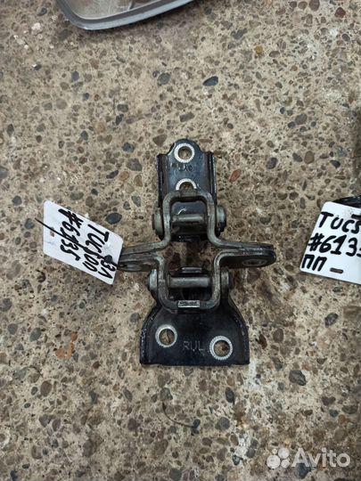 Петля двери Hyundai Tucson JM