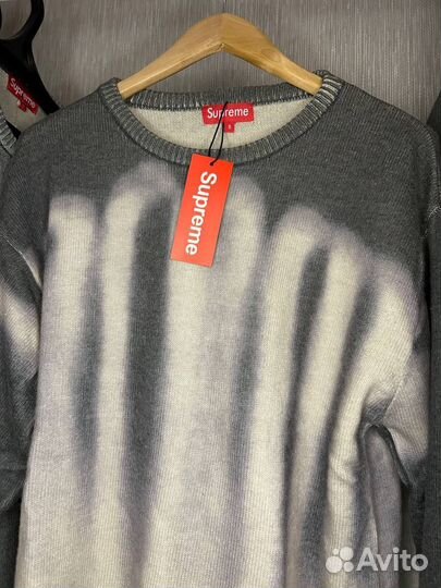 Свитер Supreme blurred logo