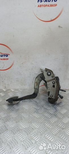 Педаль сцепления Ford Ecosport 1.0 2014