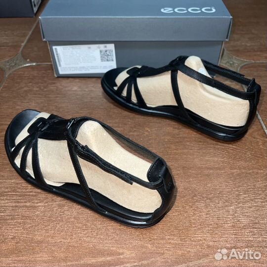 38/39 Босоножки Ecco simpil sandal