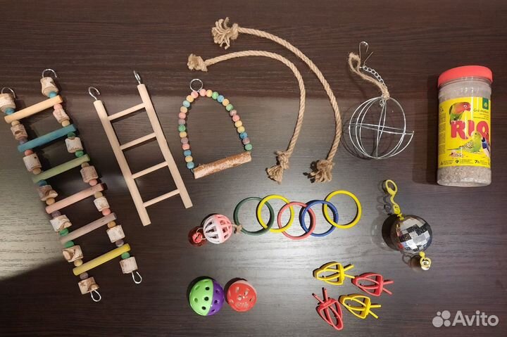 Аксессуары для попугаев: игрушки лестницы прищепки