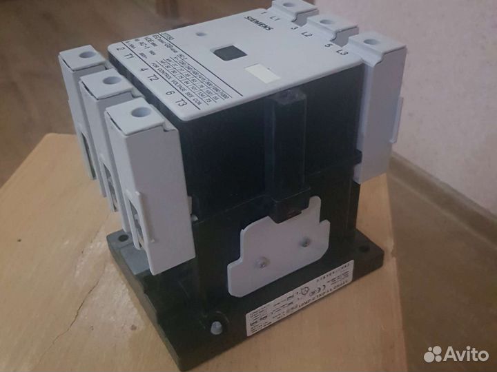 Контактор Siemens 3TF50