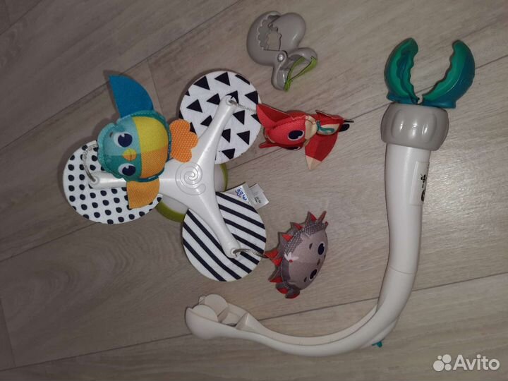 Мобиль на кроватку tiny love