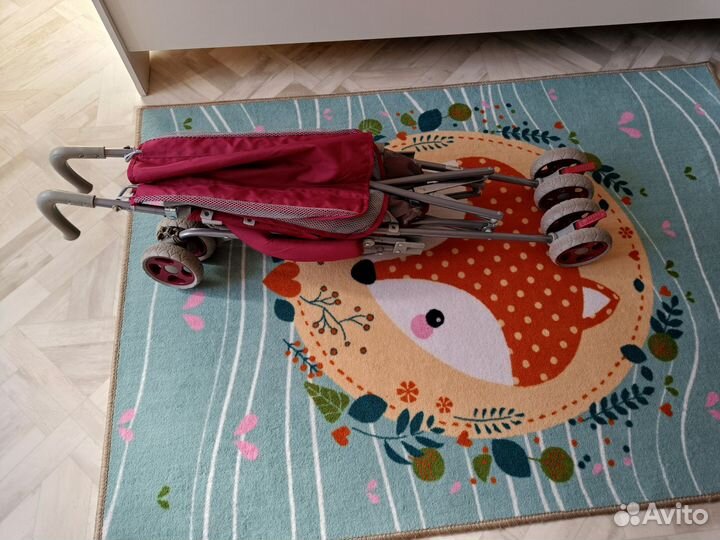 Прогулочная коляска трость