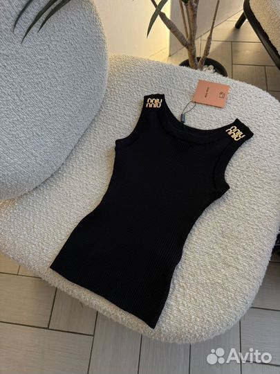Классный топ MiuMiu