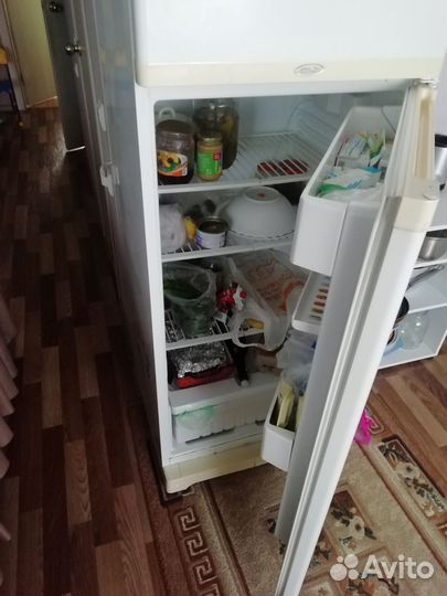 Холодильник Stinol