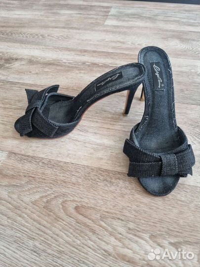 Сабо и босоножки CorsoComo