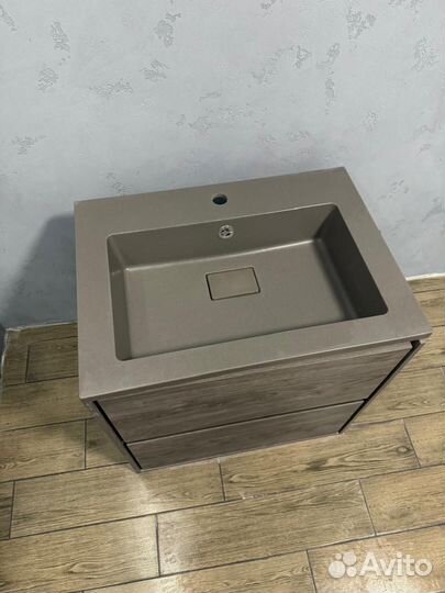 Тумба с раковиной для ванной