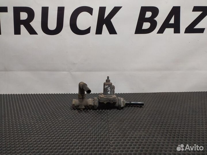 Клапан пневматический