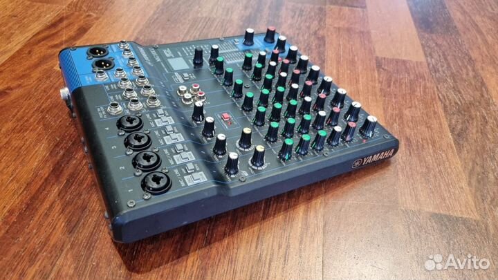 Микшерный пульт yamaha mg10xu и колонка 1000W