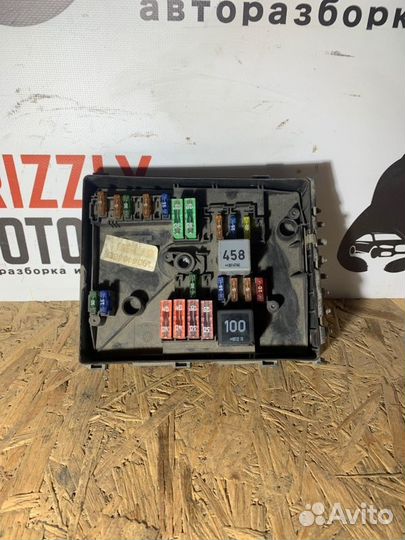 Блок предохранителей Volkswagen Golf 1K BSE 2008