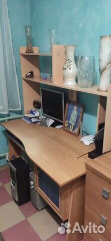 Кровать и стол