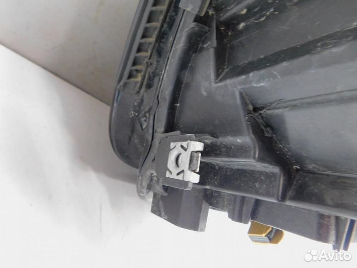 Фара левая Volkswagen Tiguan