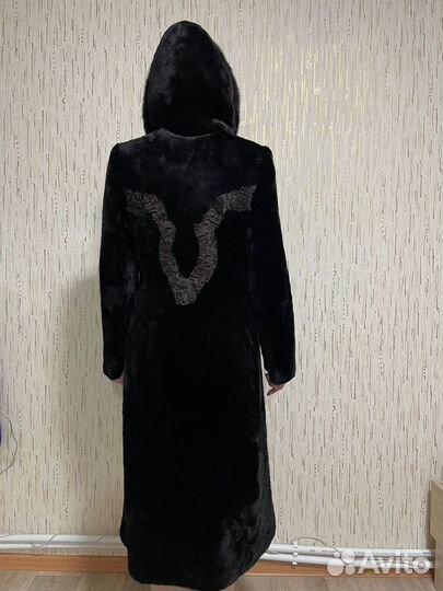 Шуба мутоновая с капюшоном 44 46