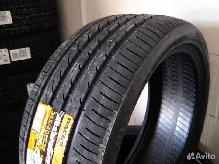 Pace Alventi 245/40 R20