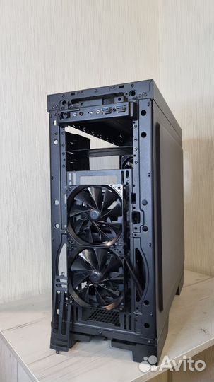 Корпус Thermaltake Core V51