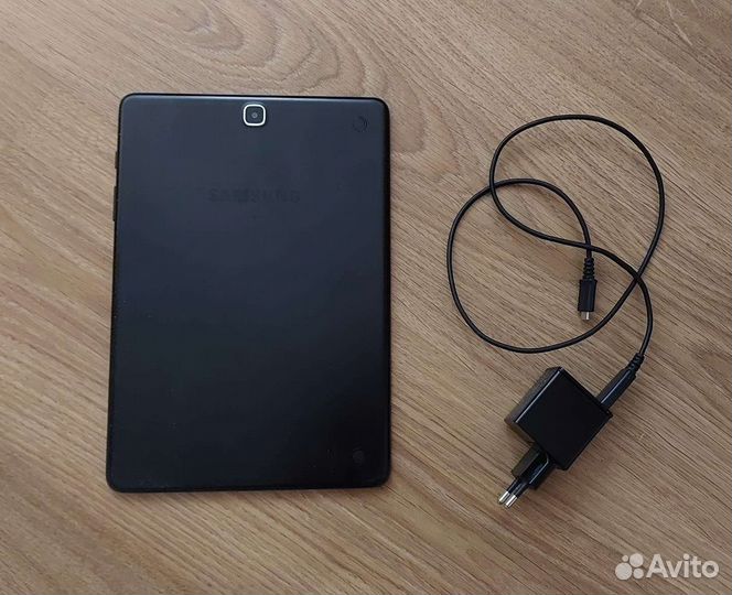 Планшет Samsung galaxy tab A SM-T555