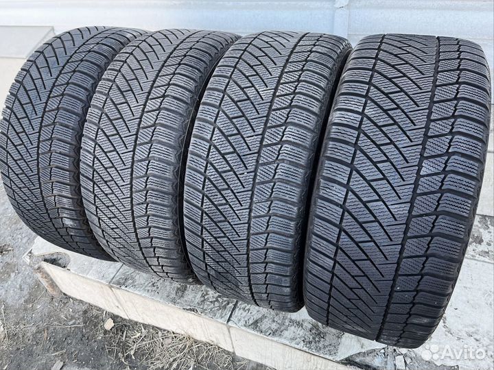 Continental ContiVikingContact 6 245/45 R17 99T