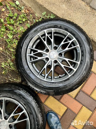 Колеса зимние 195/65/R15 на дисках